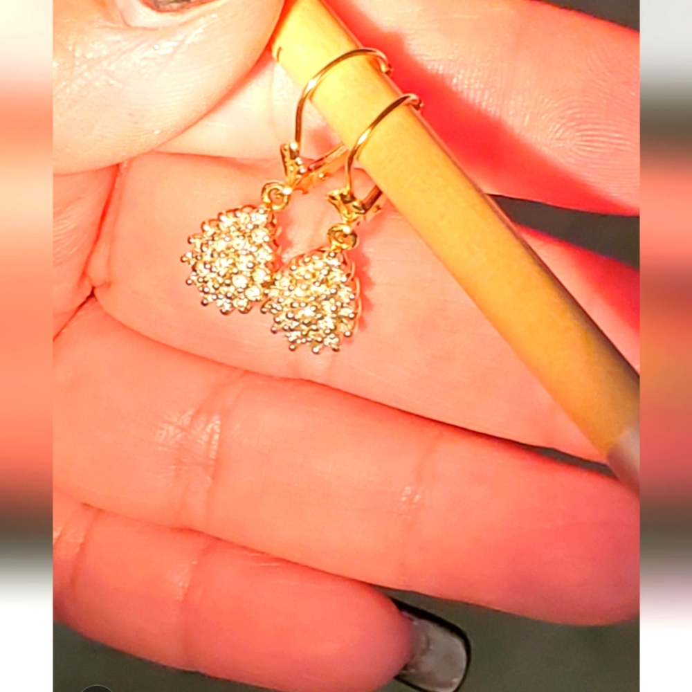14 K Gold Gorgeous Diamonds Earrings